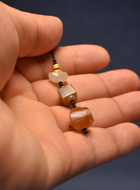 黄沁白玉龟甲铜钱翁仲元宝手机挂