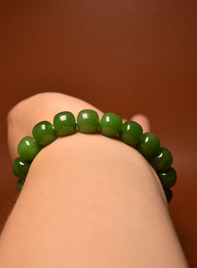 碧玉籽料阳绿老型珠十八子手持