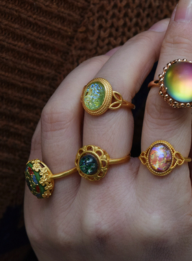 贝玛出品海外带回古董老货宝石炫彩琉璃凹雕韵味足装饰可调戒指圈