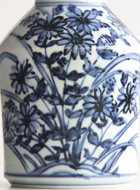 日本独立陶芸家手作青花草花纹厚瓷花瓶日式插花器家居空间摆件