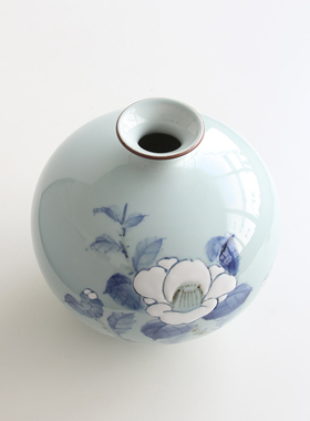 日本九谷烧手绘白茶花圆罐淡青釉花瓶日式家居空间插花器装饰摆件