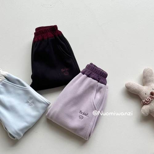 糯米丸子儿童卫裤2025年冬款韩系裤腿收口字母加绒卫裤 - 图0