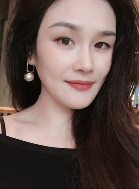 设计感方扣圆珍珠耳环精致18K立体几何形耳坠时尚高极感饰品