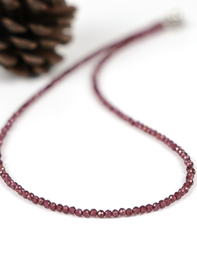 天然紫色石榴石项链磁扣锁骨链新中式紫牙乌小米珠choker