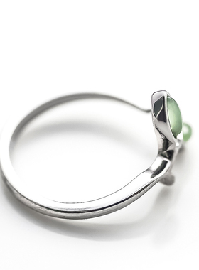 嫩芽叶子橄榄石纯银秀气戒指女