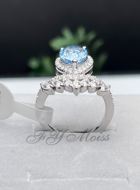 皇冠款戒指培育海蓝宝