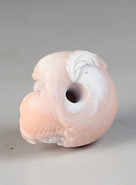 [原创]纯手工俏色雕刻粉玛瑙猴子与桃吊坠天然眼图挂件楼叔孤品