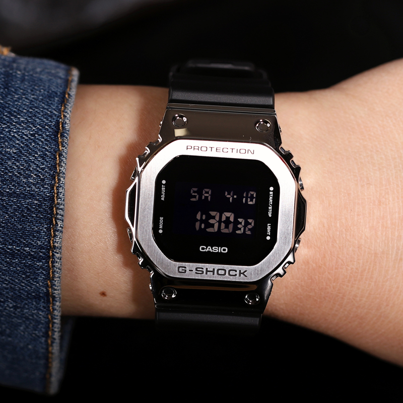卡西欧G-SHOCK金属表壳防水复古运动小方块GM-5600-1/5600B-1/3 - 图2