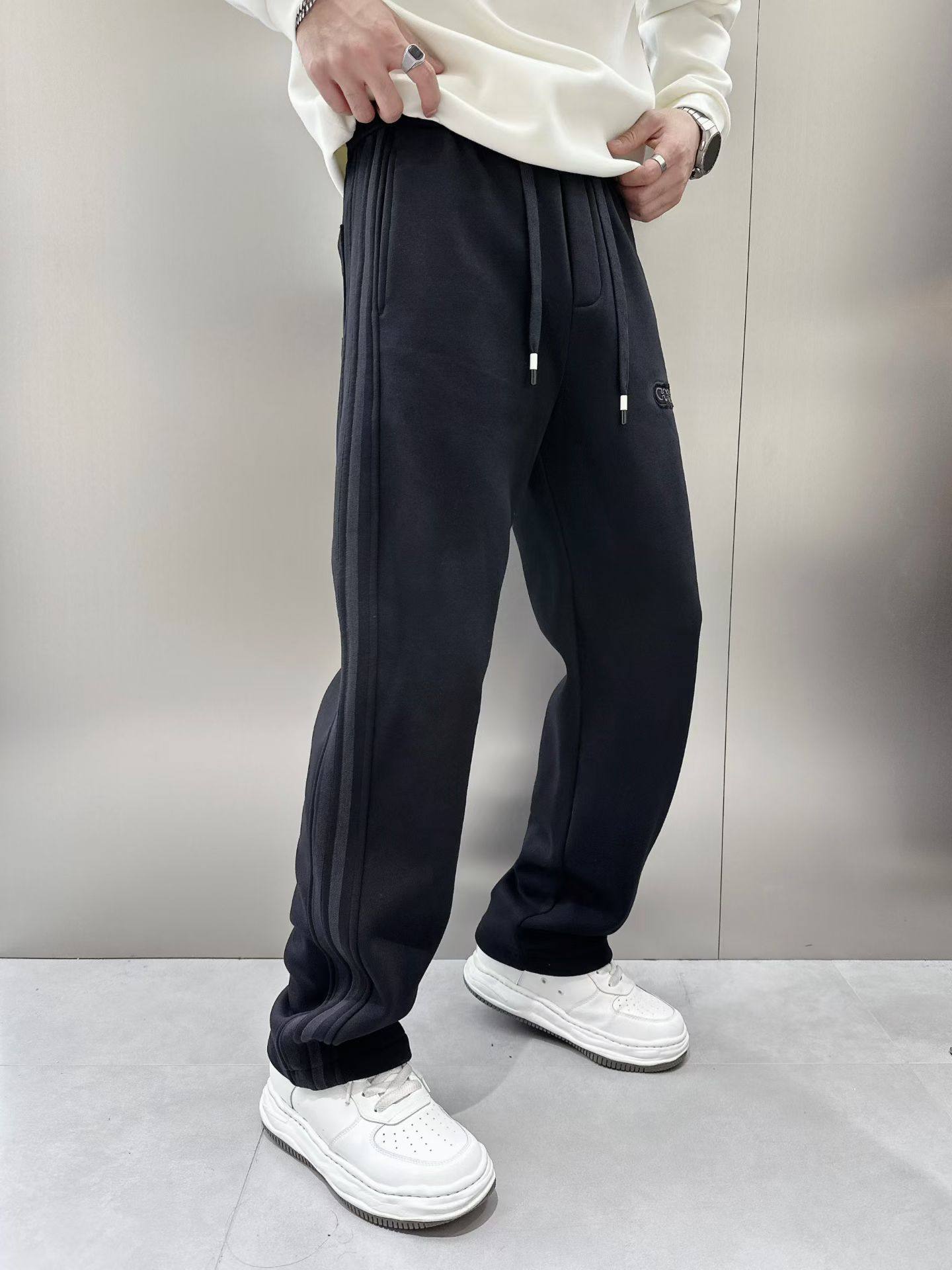 2025冬季时尚设计感阔腿裤男宽松百搭休闲裤运动通勤风加绒直筒裤,淘宝优惠券,粉丝福利购,淘宝优惠卷