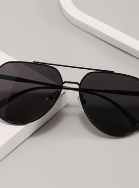 26新复古飞行员男款蛤蟆镜双梁金属偏光弹簧脚墨镜开车钓鱼防紫外