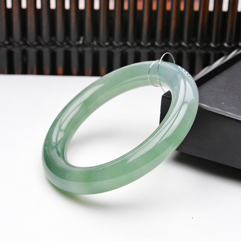 豪8印象f808天然翡翠圆条玉镯子 豪8印象手饰