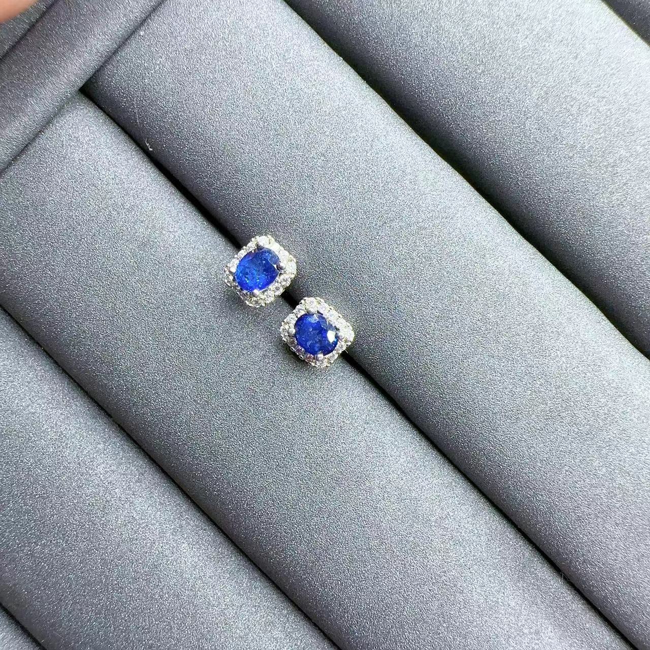 天然蓝宝石耳钉4乘5 925银精工镶嵌天然彩宝首饰 - 图2