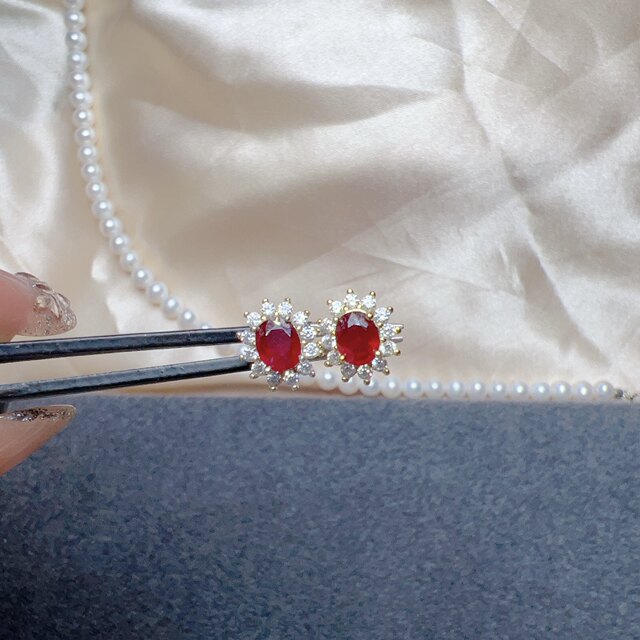 Natural pigeon blood red ruby ​​Princess Diana style earrings