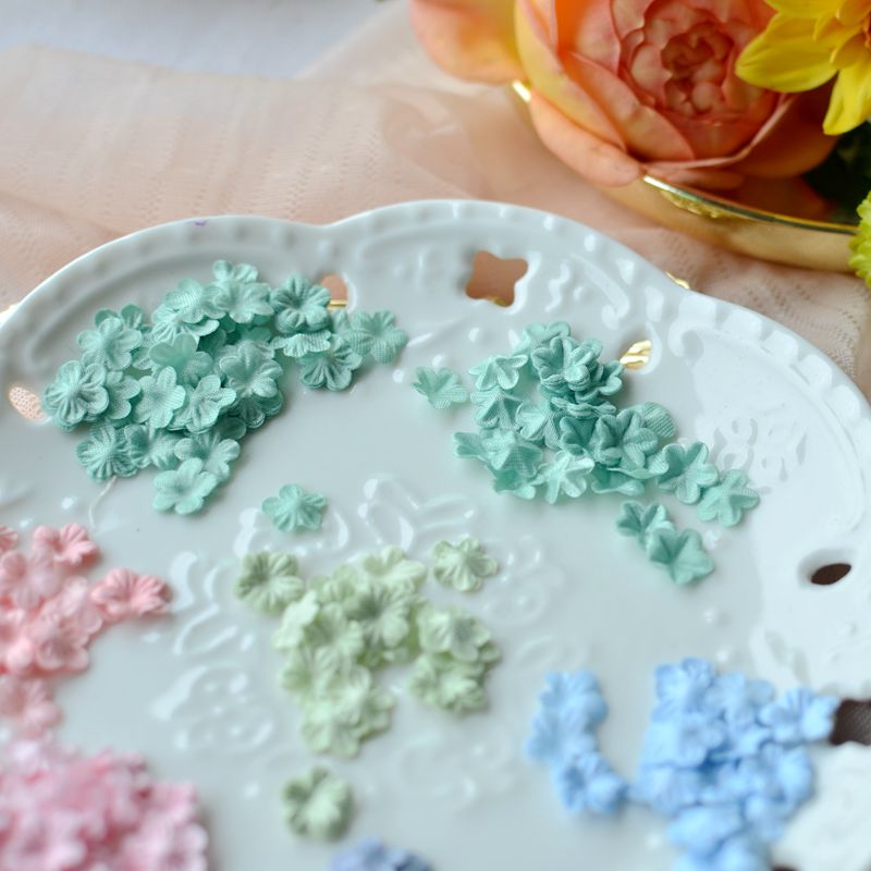 迷你娃衣辅料缎面压皱立体花瓣花片DIY装饰帽子裙子点缀1.5元10片,淘宝优惠券,粉丝福利购,淘宝优惠卷