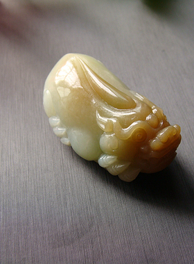 天然和田玉貔貅挂坠玉貔貅