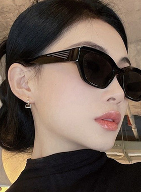 明星同款线条太阳镜潮流新款