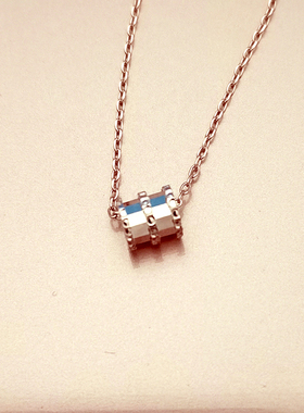 四叶草天鹅小蛮腰项链