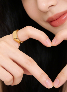 时尚创意复古简约钛钢长条戒指