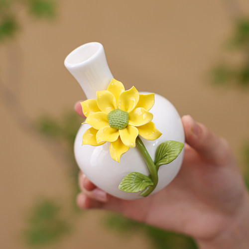 陶瓷向日葵花瓶向阳花开高白泥花向阳而生茶桌书桌餐桌玄关瓷摆件 - 图0
