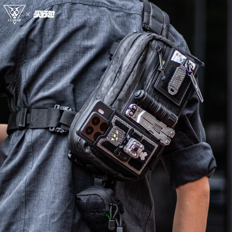 LiiGear战术单肩包控制先生二代黑色大力马斜挎包户外机能斜挎包