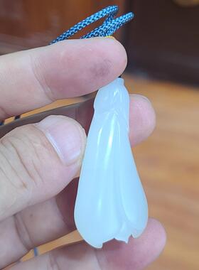 新疆和田白玉山料玉兰花挂件吊坠 xx19013