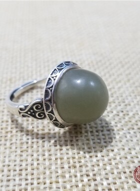 一款适合看世界杯戒指和田玉