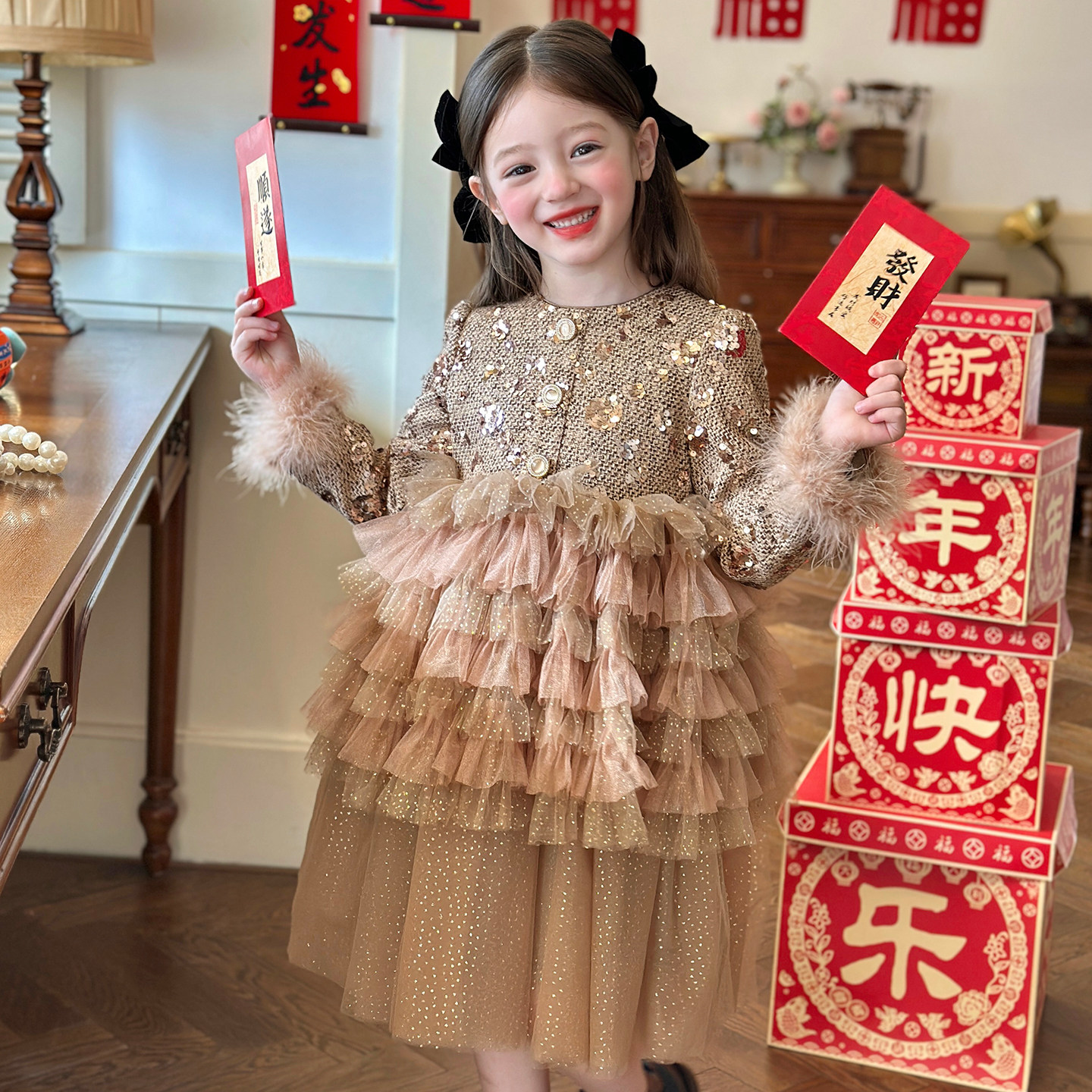 栀了成长记童装女童小香风亮片公主裙2025冬季儿童甜美加绒连衣裙,淘宝优惠券,粉丝福利购,淘宝优惠卷