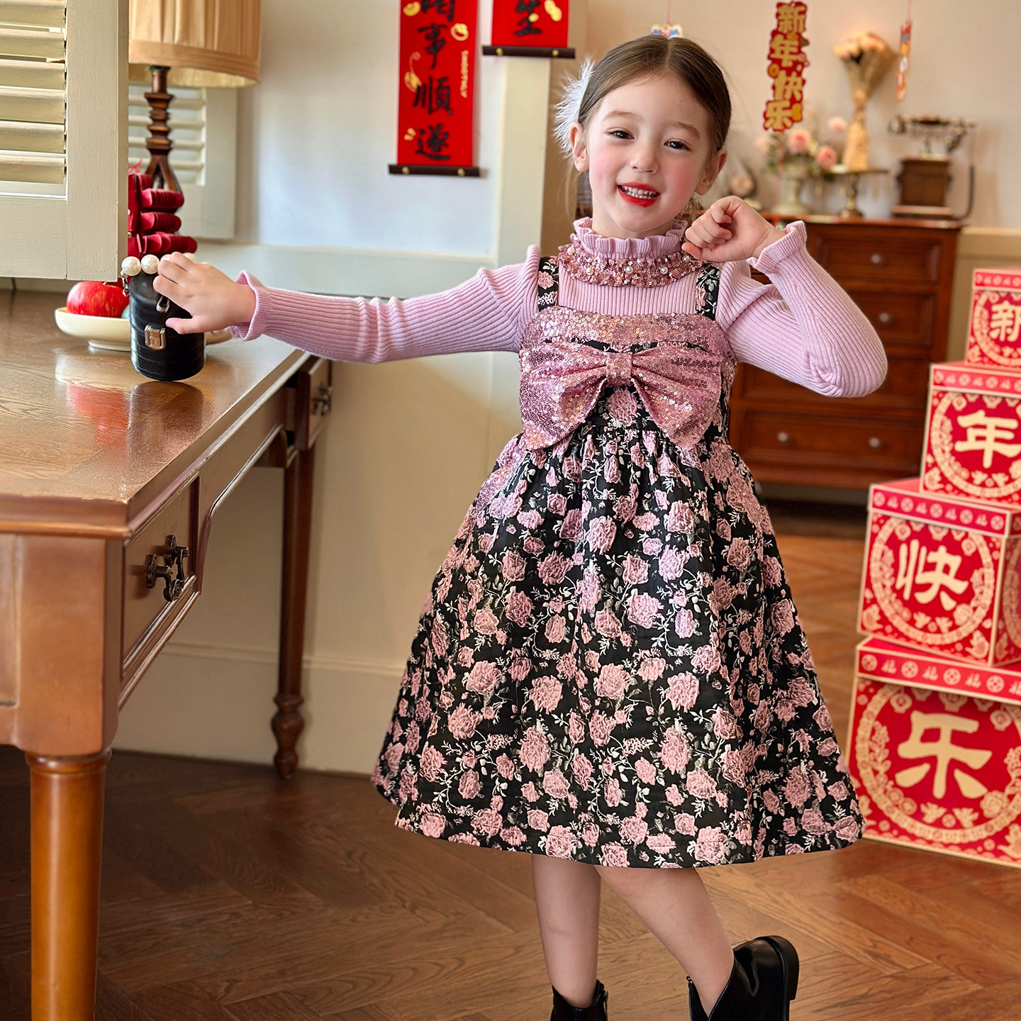 栀了成长记女童装复古甜美吊带裙2025冬季儿童加绒提花亮片连衣裙,淘宝优惠券,粉丝福利购,淘宝优惠卷