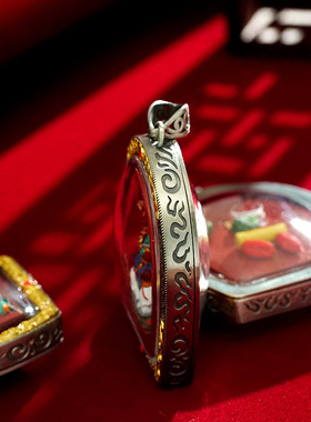 朱砂手绘擦擦嘎乌盒吊坠