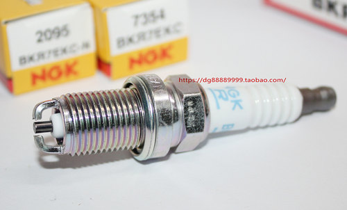 NGK双爪火花塞BKR7EKC适用宝马R850 R1100 R1150 R1200 - 图1