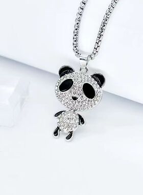2025秋冬新款可活动满钻熊猫项链  情侣轻奢立体精致钛钢链毛衣链
