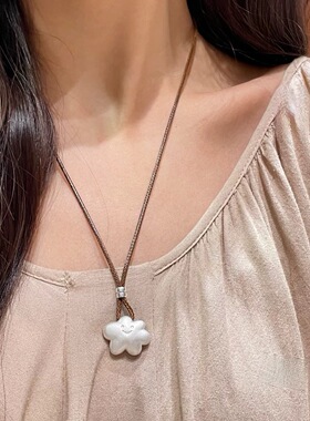 「云朵」微笑笑脸古法毛衣链长款项链轻奢感吊坠配饰女士饰品