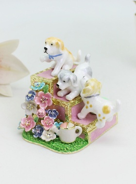 合金工艺品马尔济斯犬创意装饰摆件珐琅彩台阶狗饰品收纳首饰盒