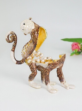 珐琅彩金丝猴首饰盒合金镶钻猴子摆件创意桌面饰品收纳盒同事礼物