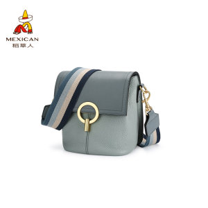 稻草人真皮女包包2020新款潮可爱斜跨包女百搭大容量单肩包水桶包