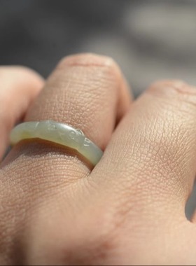 和田玉 且末料 指环 戒指 可爱 蝴蝶结 纯手工雕刻 精细