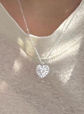 设计感女小众锆石链项链吊坠爱心