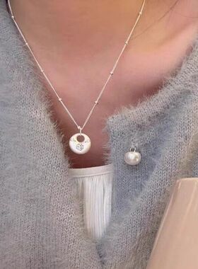 女高亮高级感项链小众国风扣平安