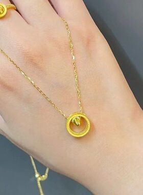 时尚女士镀金项链时来运转转运