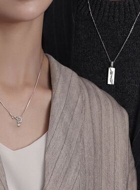 一对玫瑰吊坠情人节设计感款情侣