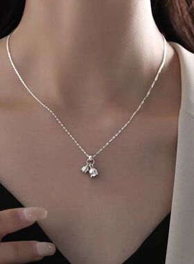 高级感铃兰锁骨吊坠简约花饰品奢小众设计项链钛掉色链钢不女轻