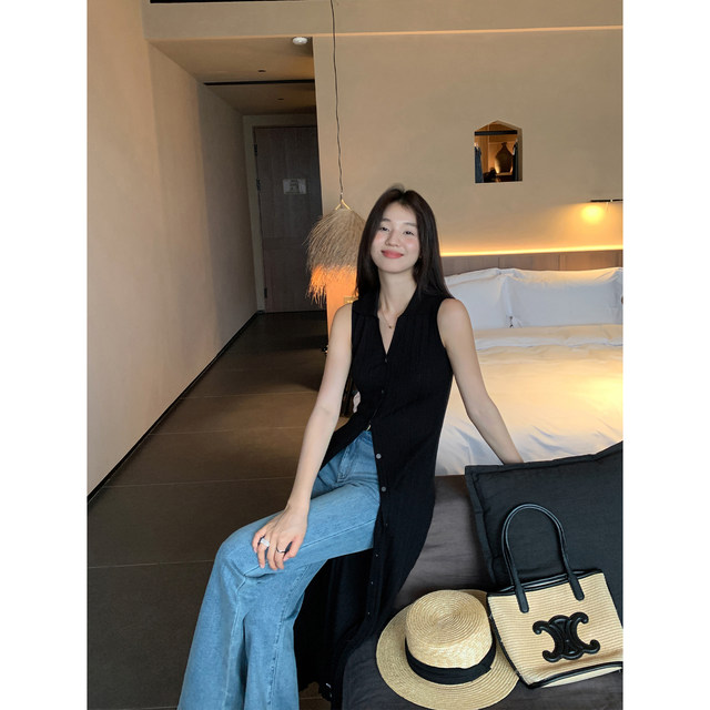 MULVAN 30% off on stock v-neck knitted dress, feminine POLO lapel stacked sleeveless vest dress