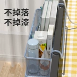 Домашнее постели, стоящее на стене студенческого общежития, хорошая кровать, висящая корзина на кровати, спальня, артефакт хранения