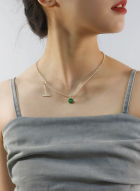 巧克力豆红绿双色可脱卸吊坠项链