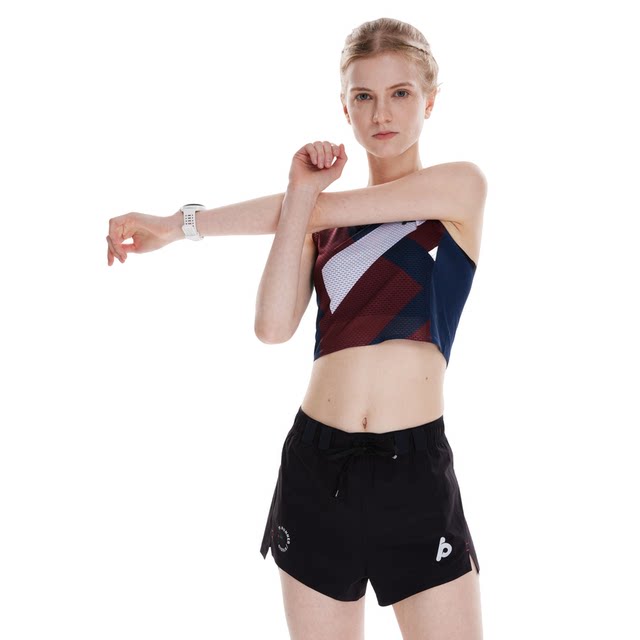 Women's racing three-point track and field pants can be stored