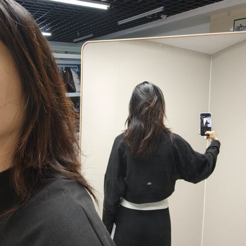 现货ALO YOGA cropped sway crew neck pullover女士短款套头卫衣 - 图0