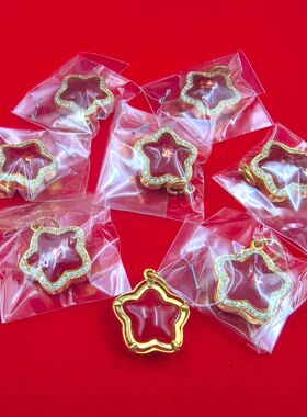 泰国工艺品吊坠红耀富