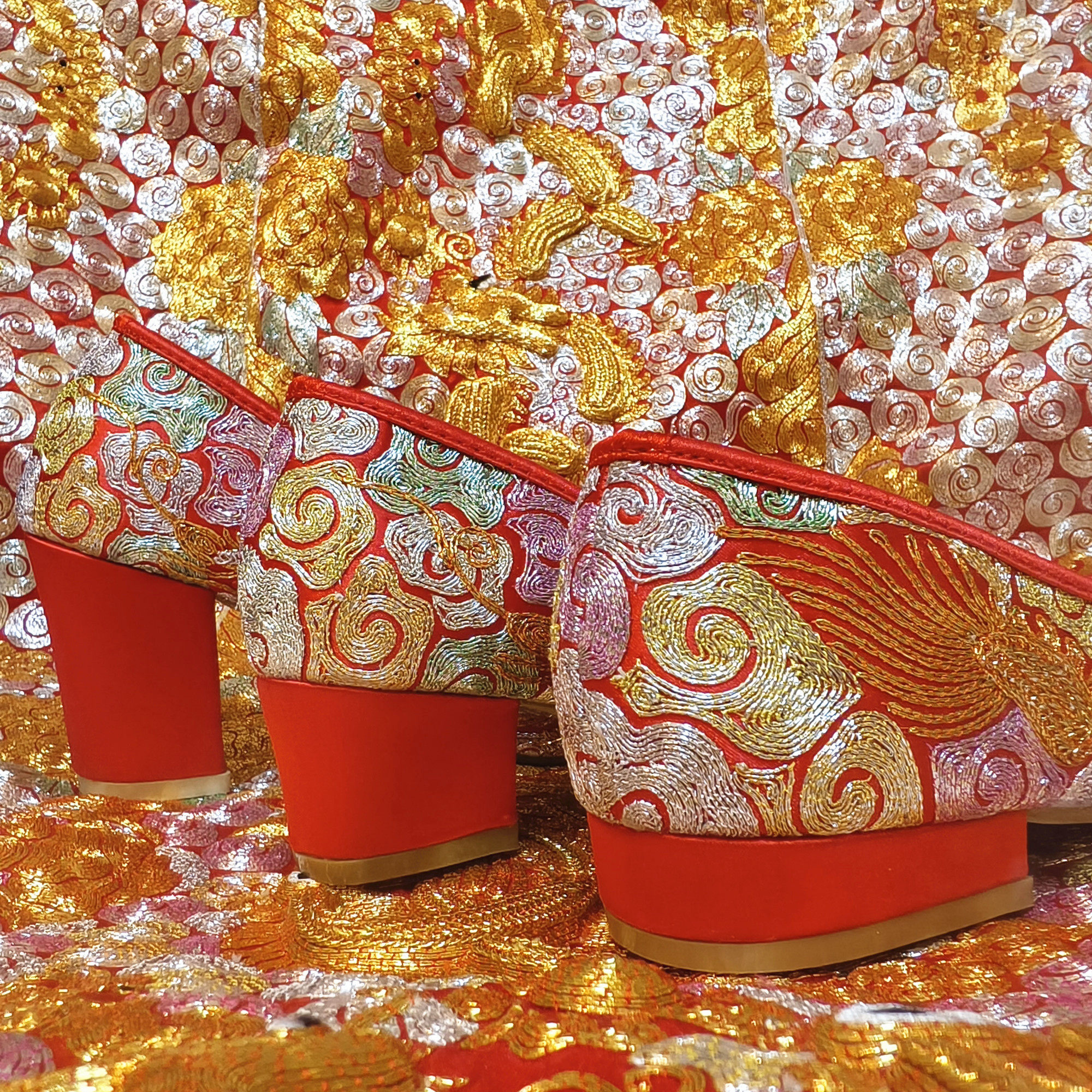 龙凤褂婚鞋裙褂鞋 红色金色褂皇褂后褂鞋秀禾鞋中式绣花鞋 手工鞋,淘宝优惠券,粉丝福利购,淘宝优惠卷