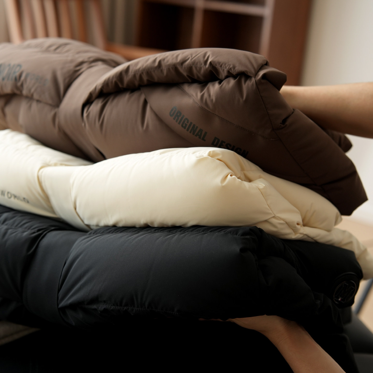 90白鸭绒 女士短款连帽羽绒服 青少年保暖外套 厚实款 女装,淘宝优惠券,粉丝福利购,淘宝优惠卷