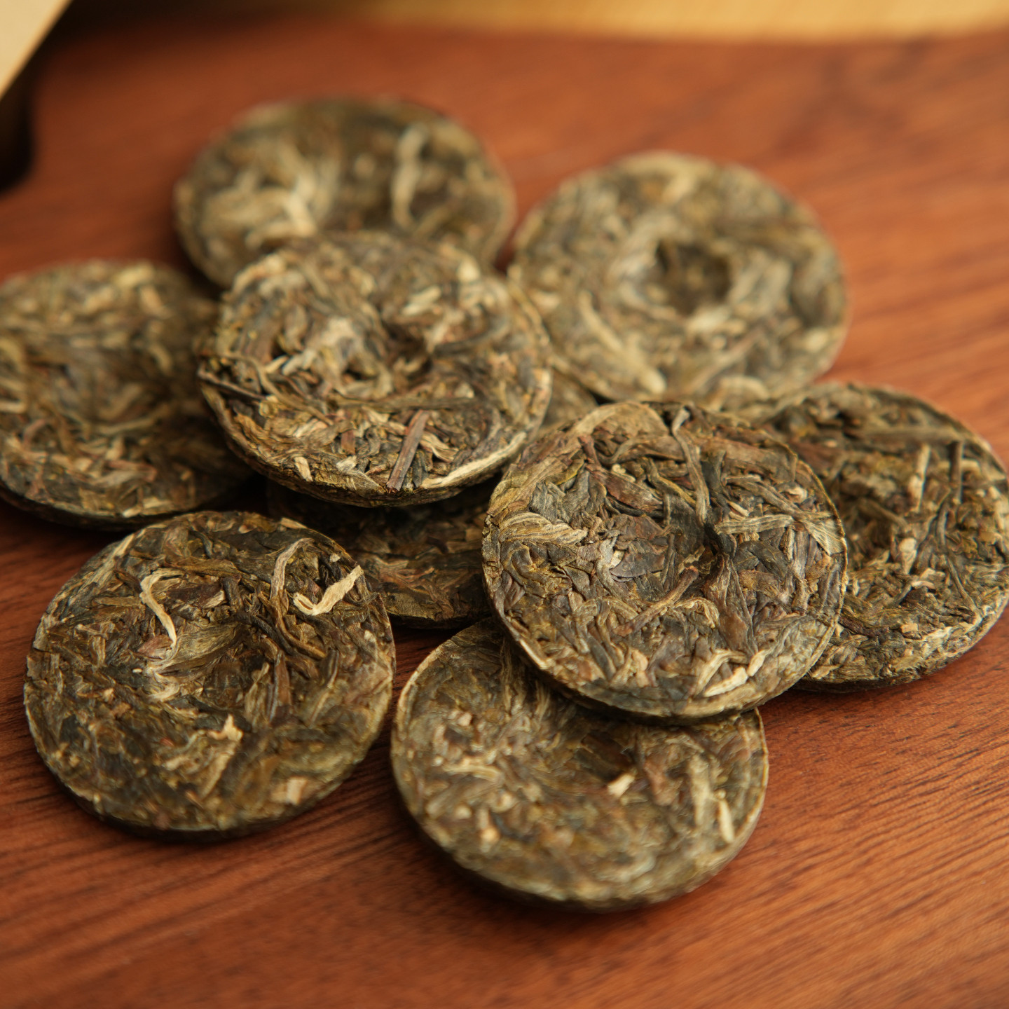 茶叶来了 云南勐海有机小茶饼 红茶 生茶 白茶 熟茶 便携 7克/饼,淘宝优惠券,粉丝福利购,淘宝优惠卷